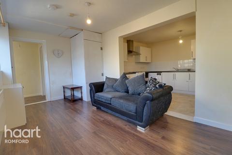 26c Albert Road, Romford, RM1 2PJ