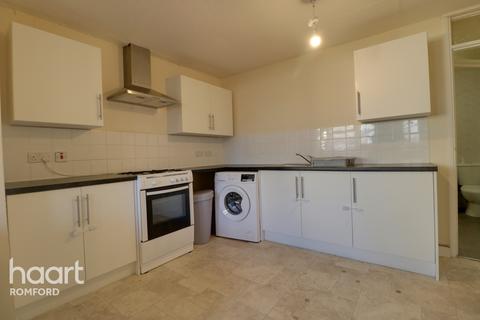 26c Albert Road, Romford, RM1 2PJ