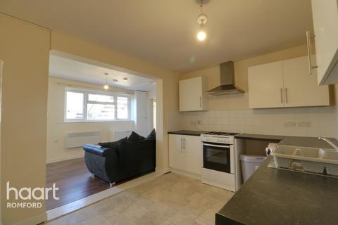 26c Albert Road, Romford, RM1 2PJ