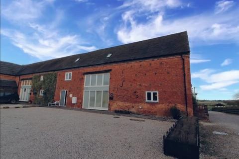 4 bedroom barn conversion to rent, Wigginton, Tamworth