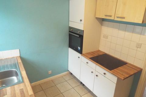 2 bedroom terraced house to rent, 14 Farringdon Street