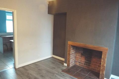 2 bedroom terraced house to rent, 14 Farringdon Street