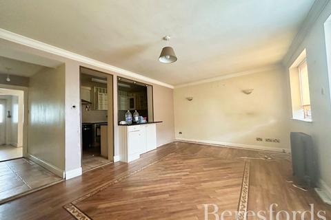 118 Albany Road, Hornchurch, RM12 4AG