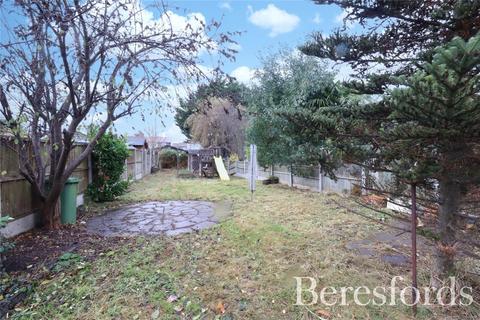 118 Albany Road, Hornchurch, RM12 4AG