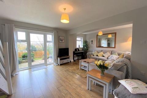 9 Crescent Close, Cowbridge, CF71 7EB
