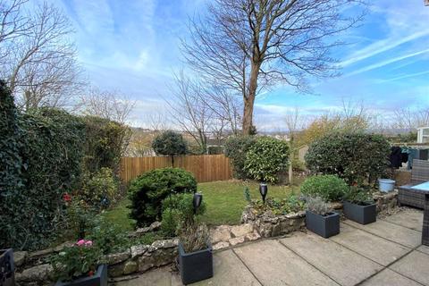 9 Crescent Close, Cowbridge, CF71 7EB