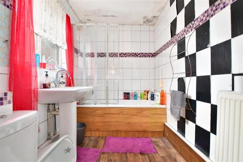 17 Brockley Road, Margate, CT9 2BS