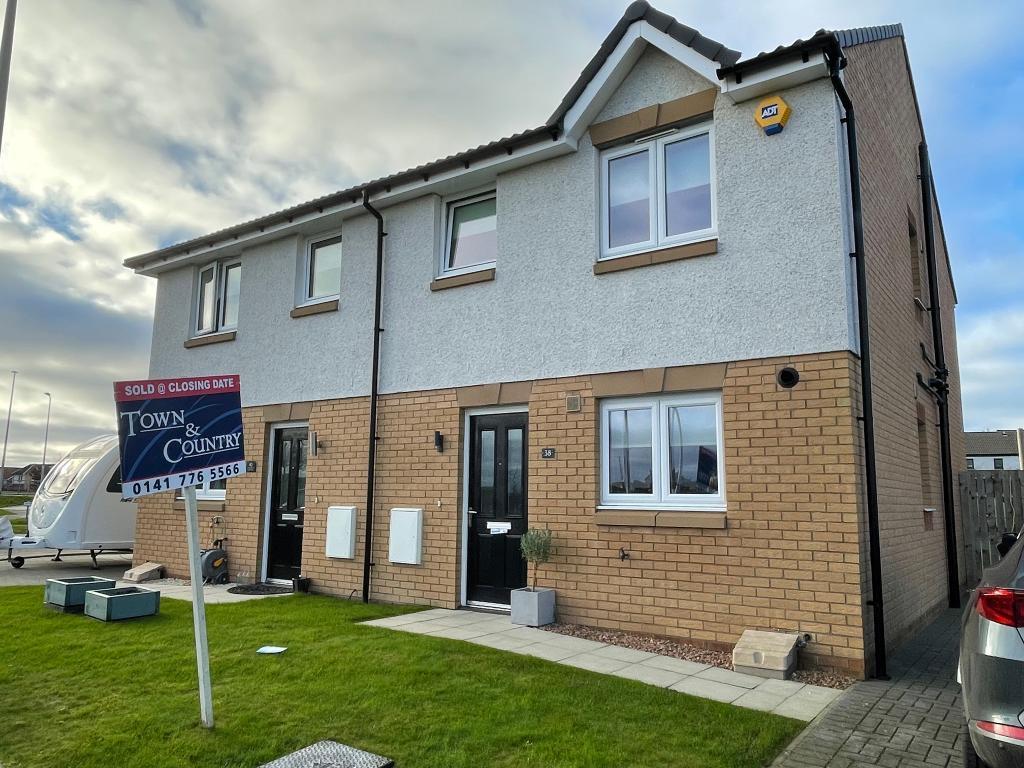 Pitmedden Road, G64 1AB 3 bed semidetached house £239,000