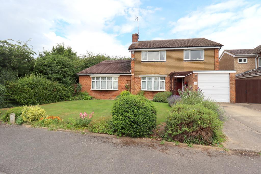 Turnpike Drive, Warden Hills, Luton... 4 bed detached house - £465,000