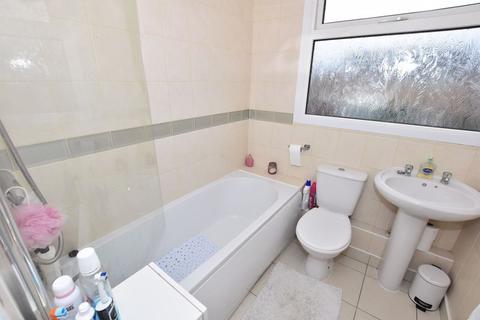 43 Alnwick Drive, Wirral, CH46 6ET