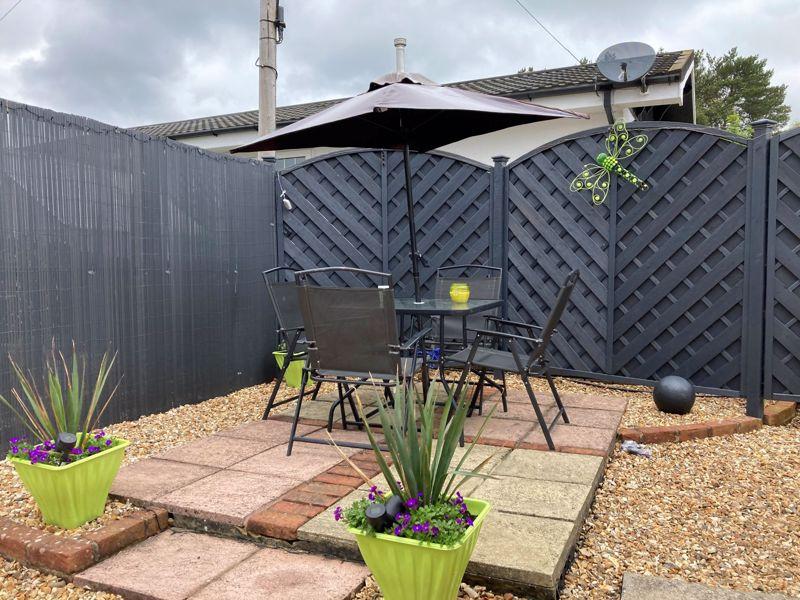 Holton Heath Park, Holton Heath, Poole 2 bed property £110,000
