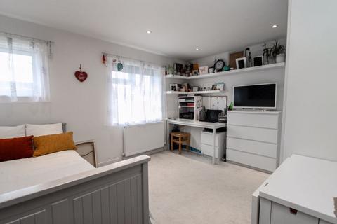 undefined, Arliss Way, Northolt