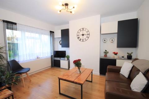 10 Greenway Gardens, Greenford, UB6 9TT