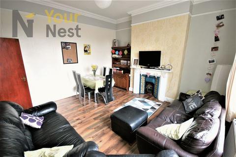 5 bedroom apartment to rent - Hollybank, Headingley, Leeds, LS6 4DJ