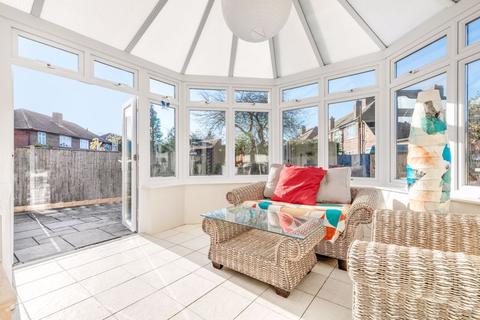 38 Mayfair Avenue, Worcester Park, KT4 7SL
