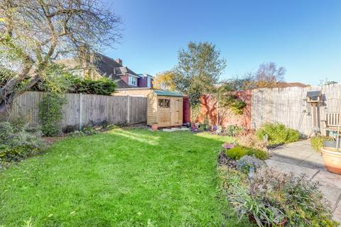 38 Mayfair Avenue, Worcester Park, KT4 7SL