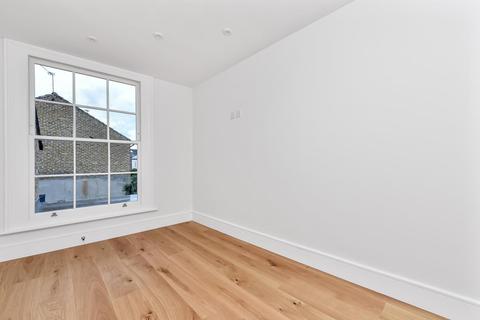 57 Princes Road, Richmond, TW10 6DQ