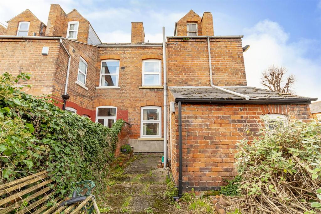 Lime Grove, Long Eaton 2 bed semidetached house £190,000