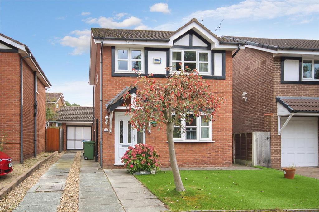 Medway Crescent, Altrincham 3 bed detached house £430,000