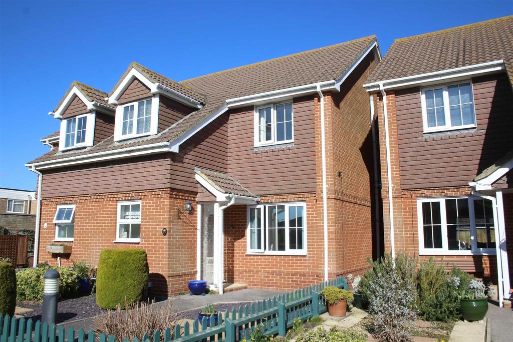 Marine Drive, Barton On Sea 3 bed detached house £550,000
