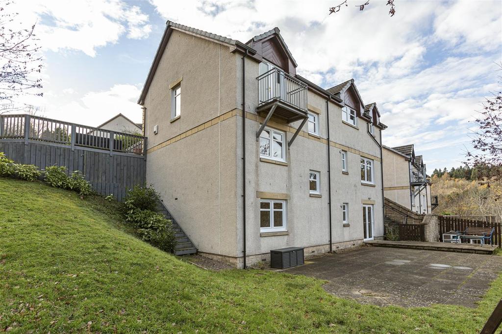 William Law Gardens, Galashiels 5 bed detached house £325,000