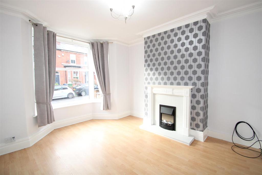 Osborne Road, Altrincham 3 bed terraced house £450,000