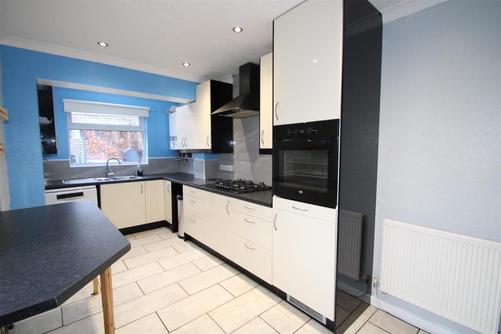 Osborne Road, Altrincham 3 bed terraced house £450,000