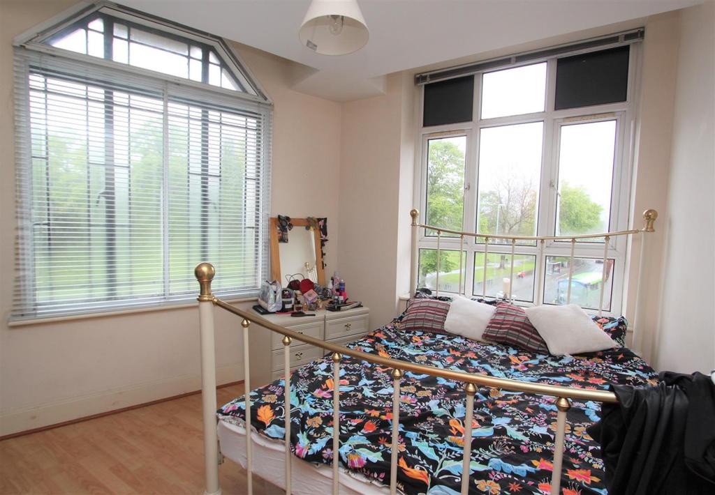 Bgedroom 1.jpg