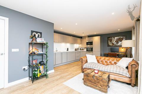 30, Waterfront Court Hazlemere Marina, Waltham Abbey, EN9 1FJ