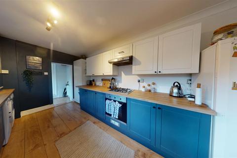 14 Ernwell Road, Folkestone, CT19 5NT