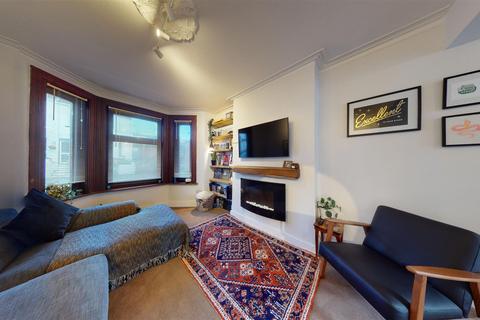 14 Ernwell Road, Folkestone, CT19 5NT
