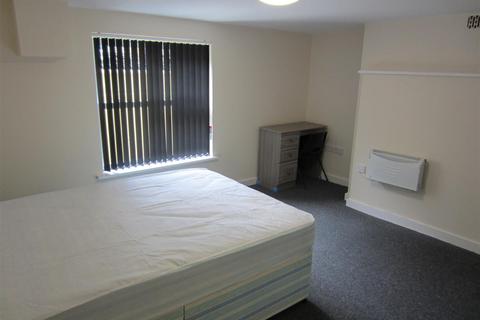 1 bedroom private hall to rent - The Hub 9/10 Hampshire Terrace Portsmouth Hants