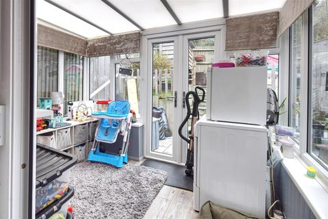 20 Mistley Close, Bexhill-on-sea, TN40 2TD