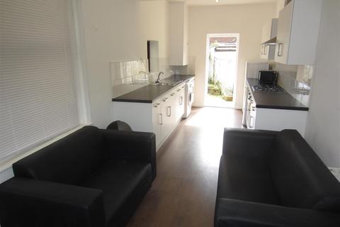 5 bedroom private hall to rent - Somers Road, Southsea, Portsmouth, Hants, PO5 4PX