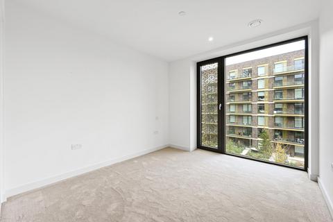 2 bedroom apartment to rent, John Cabot House, Royal Wharf, London, E16