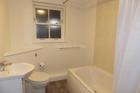 2 bedroom flat to rent, Parkwood Court, Brewery Terrace, Saundersfoot, Pembrokeshire. SA69 9AG