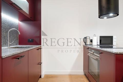 2 bedroom apartment to rent, Viaduct Gardens, Vauxhall, SW11