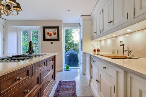 16 Canynge Square, Bristol, BS8 3LA