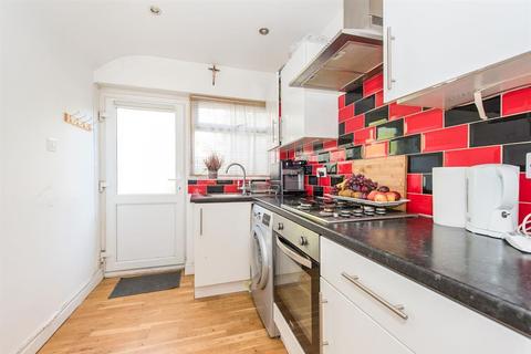 51 Eversley Crescent, Isleworth, TW7 4LD