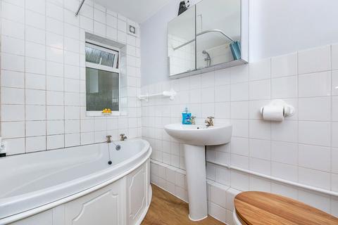 12 Haling Road, South Croydon, CR2 6HS
