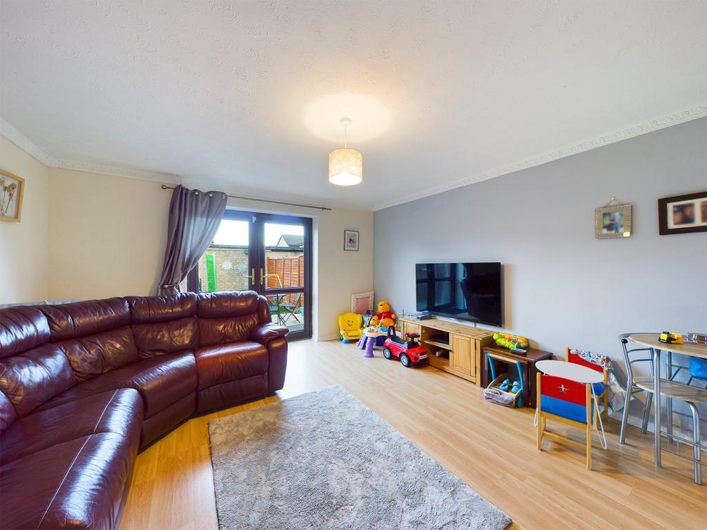 The Willows, Quedgeley, Gloucester, Gloucestershire, GL2 2 bed terraced