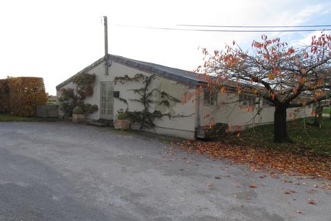 Office to rent, Crudwell, Nr MALMESBURY