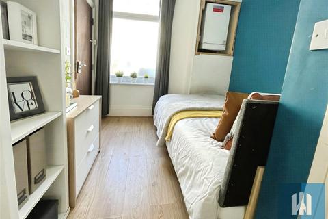 1 bedroom in a house share to rent, Fenton Road, Lockwood, Huddersfield, HD1