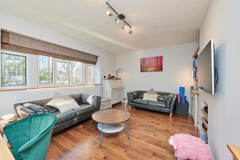 3 bedroom apartment to rent, Sussex Court, Grove Road, Barnes, SW13