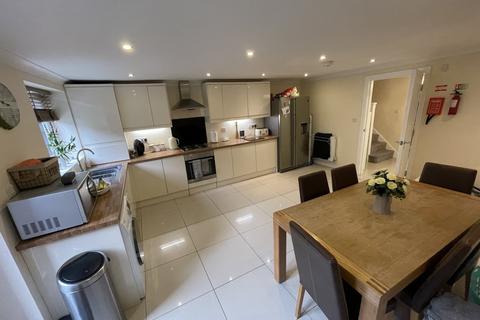 4 bedroom house to rent - Crompton View Avenue, Blackrod