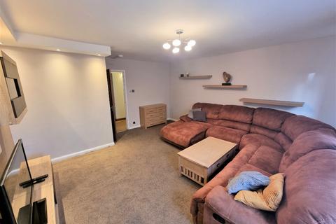 2 bedroom flat to rent, Claremont Gardens, City Centre, Aberdeen, AB10
