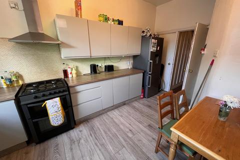 5 bedroom terraced house to rent, Richmond Mount,  Leeds, LS6