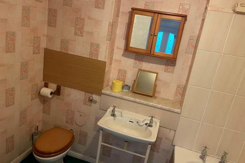 2 bedroom flat to rent, Kilbirnie Terrace, Denny, Falkirk, FK6