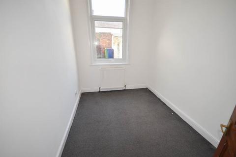 2 bedroom cottage to rent, Stewart Street, High Barnes