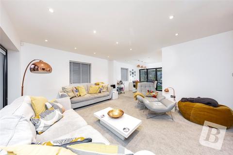 22 Roedean Drive, Romford, RM1 4GP